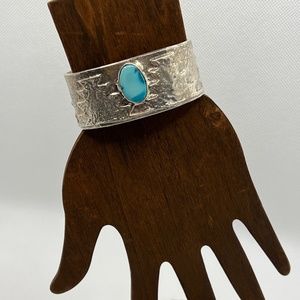 Vintage Kingman turquoise tufa cast cuff bracelet￼￼